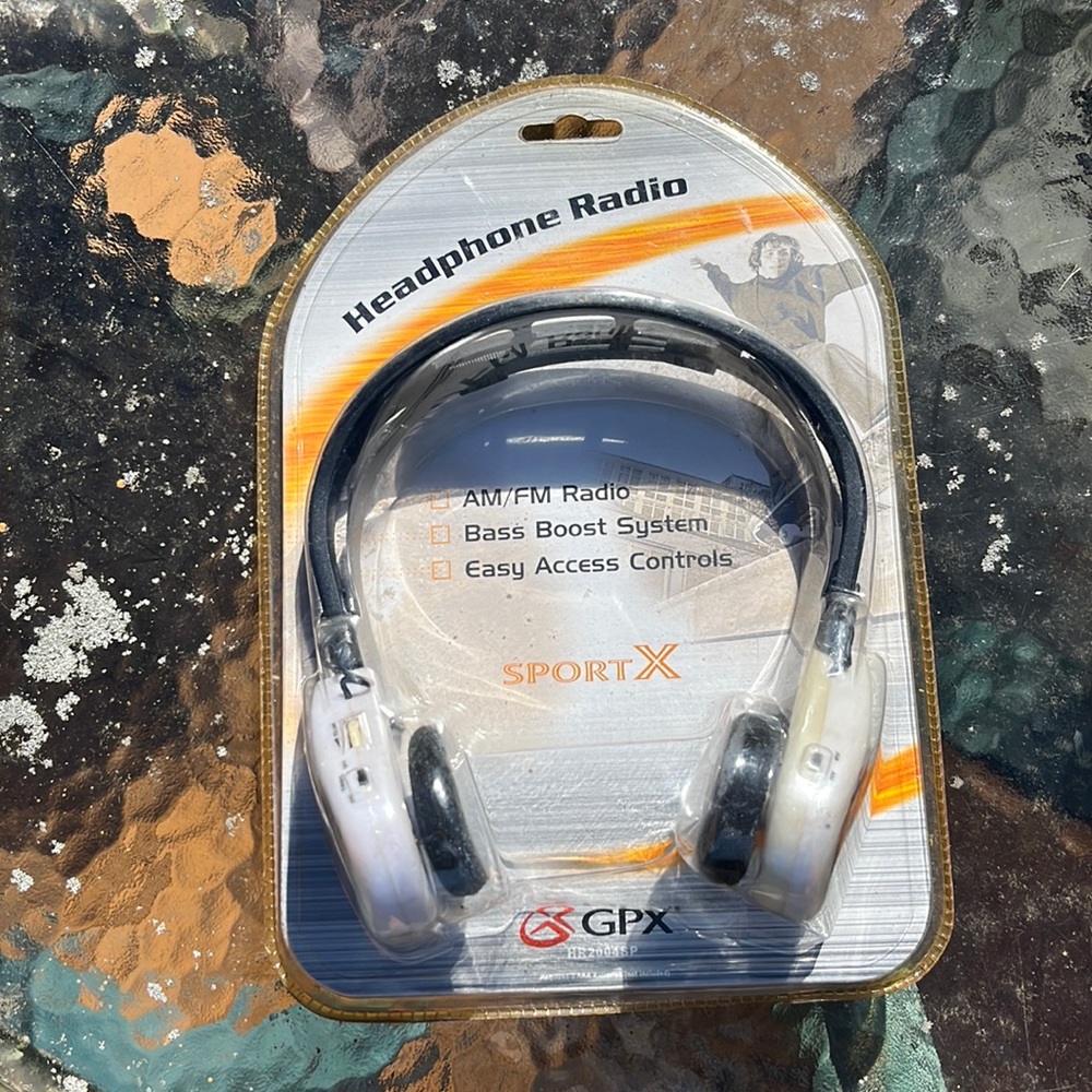 Radio headphone set